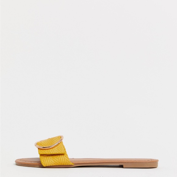 New Look wide fit ring detail sandal in yellow - Picture 4 of 5